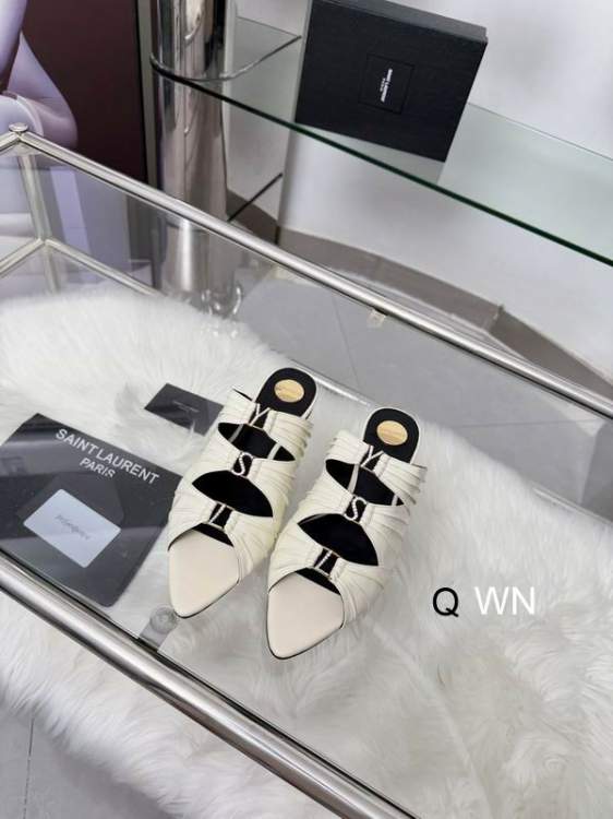 Picture of YSL Shoes _SKUYSLsz35-40WN060120497